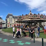 Au Chant Des Mouettes