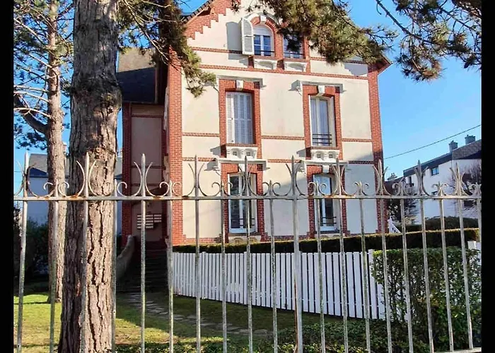 Au Chant Des Mouettes