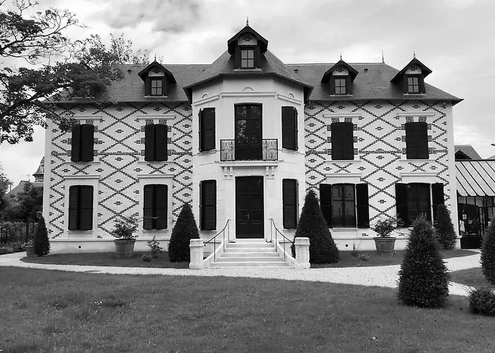 Au Chant Des Mouettes * Cabourg